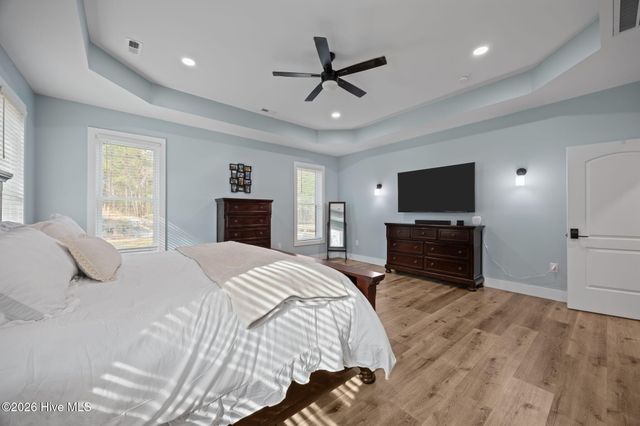 111 Blue Jay Way, Stella, NC 28582