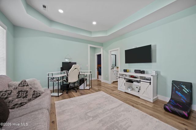 111 Blue Jay Way, Stella, NC 28582