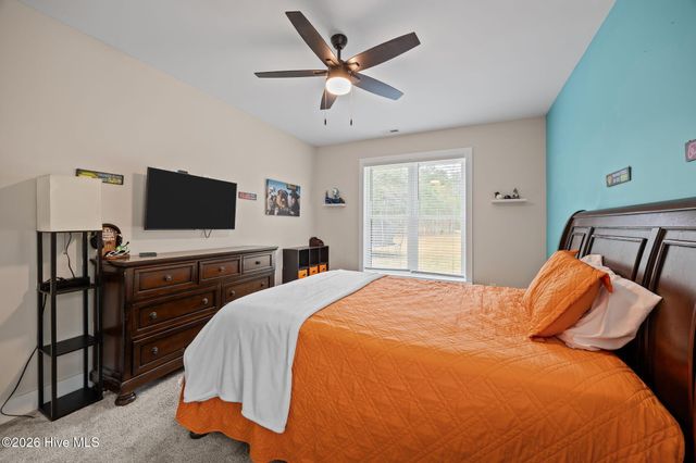 111 Blue Jay Way, Stella, NC 28582