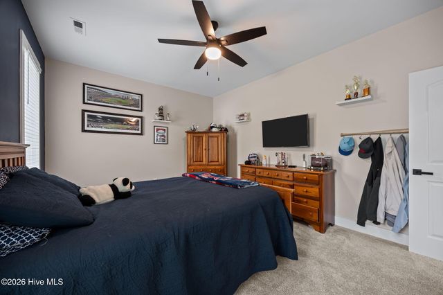 111 Blue Jay Way, Stella, NC 28582