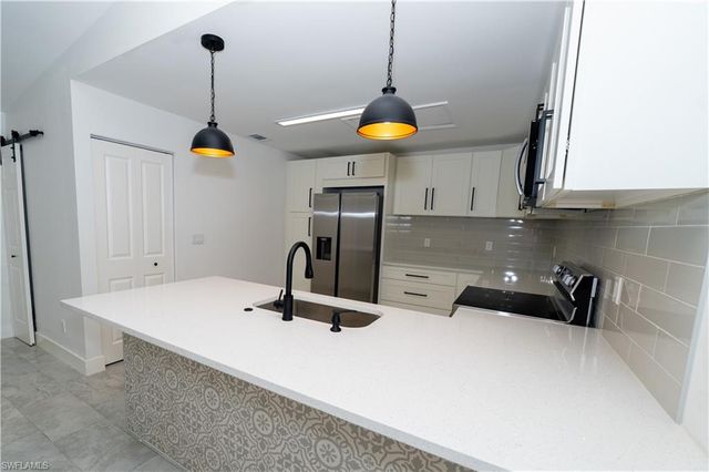 6306 Royal Woods DR, Fort Myers, FL 33908