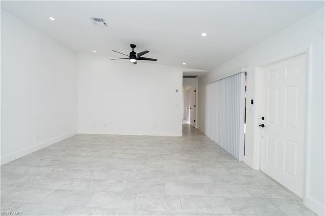 6306 Royal Woods DR, Fort Myers, FL 33908