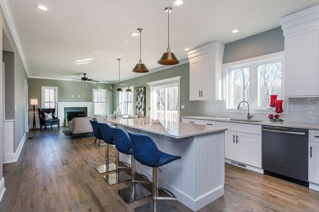 24 Deerwood Road, Oxford, CT 06478