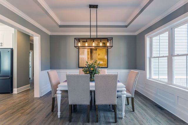 24 Deerwood Road, Oxford, CT 06478