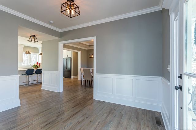 24 Deerwood Road, Oxford, CT 06478