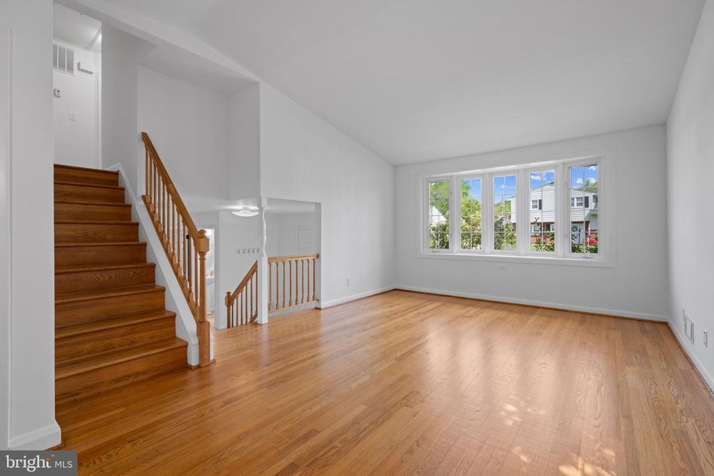 Image 20 of property listing at 1005 JAMIESON RD, Lutherville Timonium, MD 21093