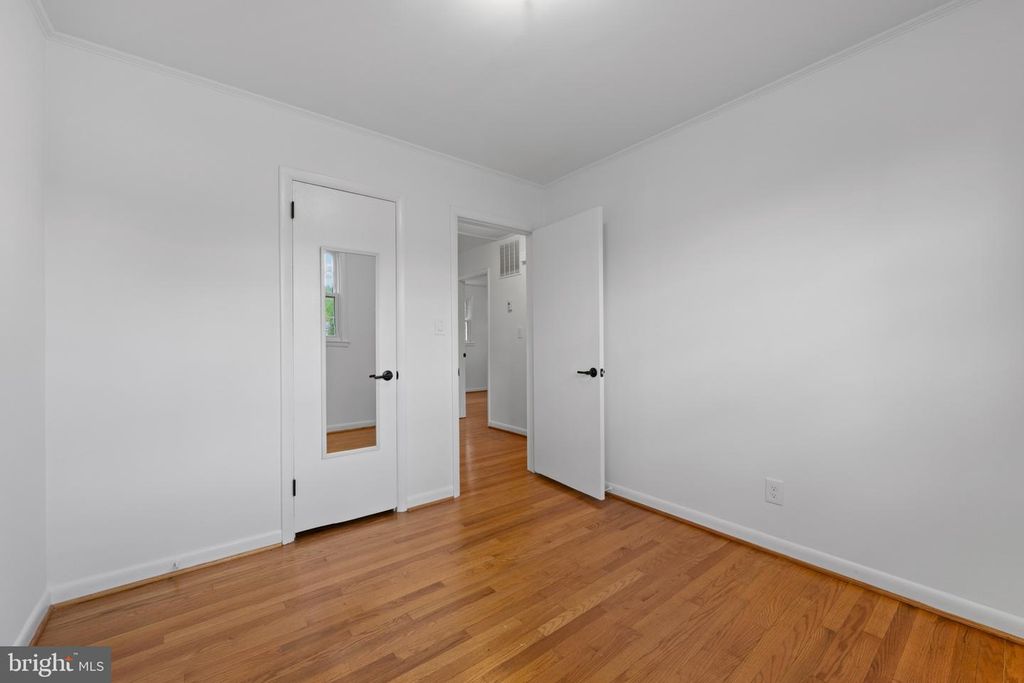 Image 27 of property listing at 1005 JAMIESON RD, Lutherville Timonium, MD 21093