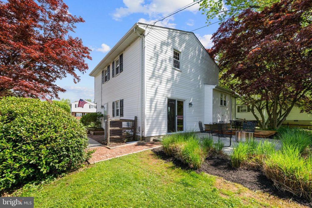 Image 32 of property listing at 1005 JAMIESON RD, Lutherville Timonium, MD 21093