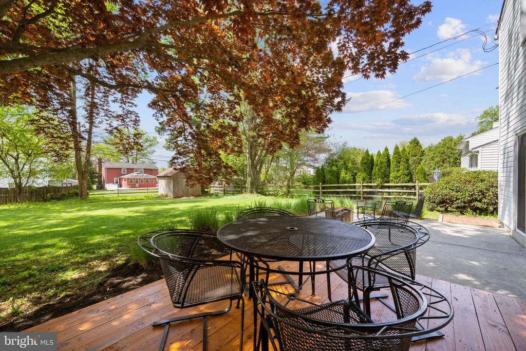 Image 35 of property listing at 1005 JAMIESON RD, Lutherville Timonium, MD 21093