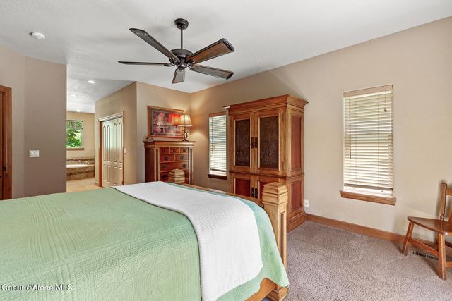 10938 W Twin Lakes RD, Rathdrum, ID 83858