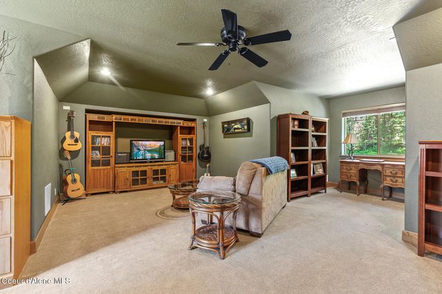 10938 W Twin Lakes RD, Rathdrum, ID 83858