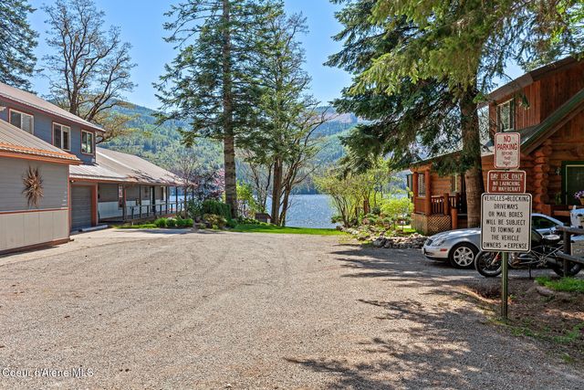10938 W Twin Lakes RD, Rathdrum, ID 83858