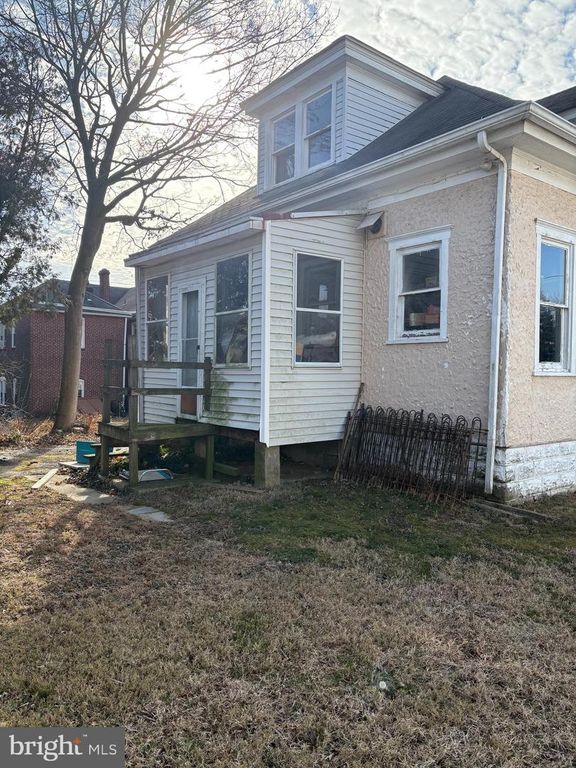 509 MARION AVE, Wilmington, DE 19809