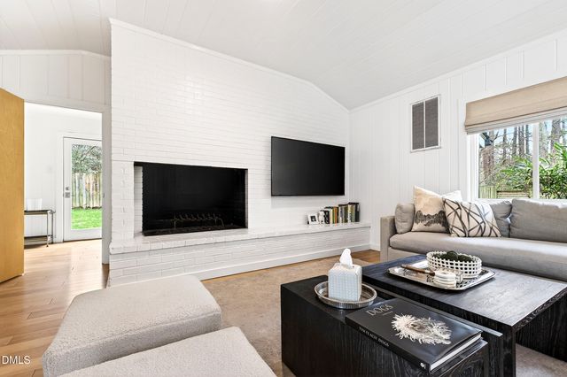 503 Whitehead Road, Chapel Hill, NC 27514