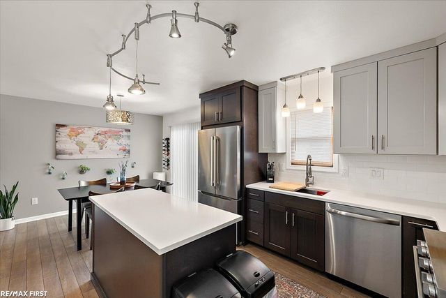 25891 Briar Towne Boulevard, Chesterfield Twp, MI 48051