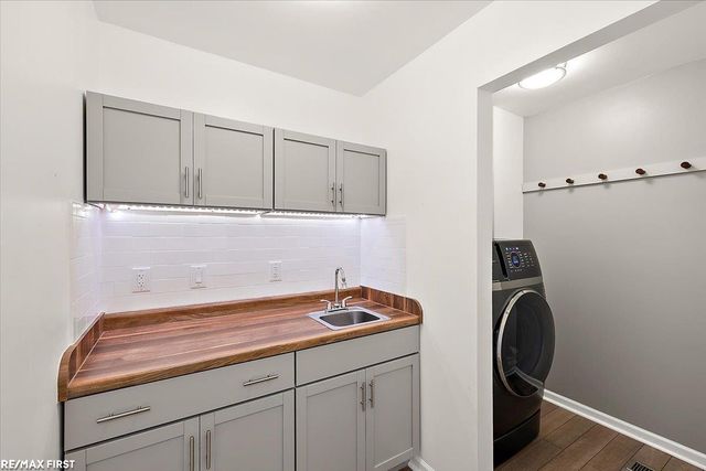 25891 Briar Towne Boulevard, Chesterfield Twp, MI 48051