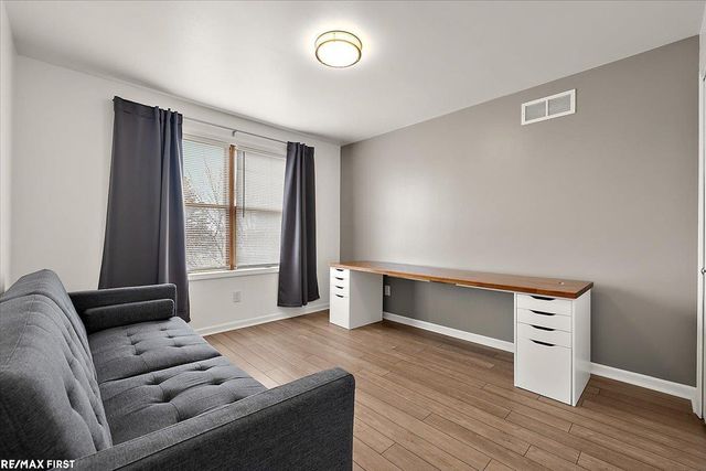 25891 Briar Towne Boulevard, Chesterfield Twp, MI 48051