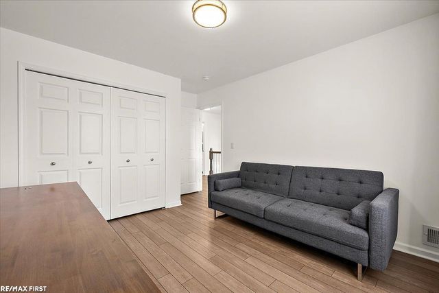 25891 Briar Towne Boulevard, Chesterfield Twp, MI 48051