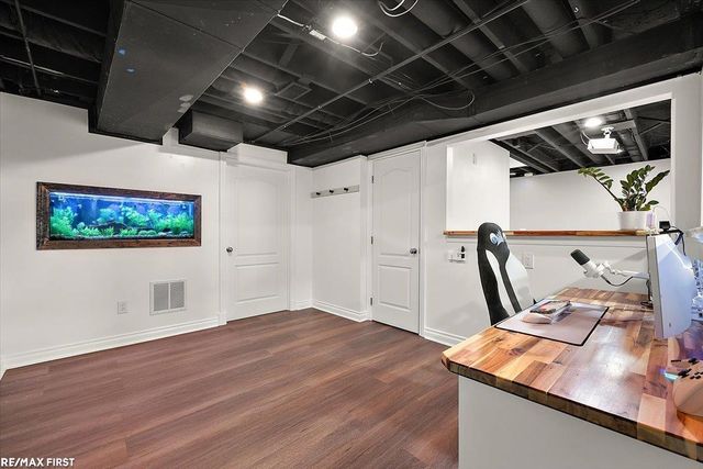 25891 Briar Towne Boulevard, Chesterfield Twp, MI 48051