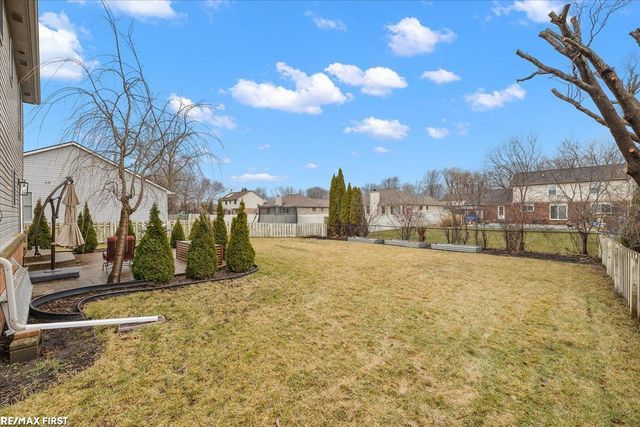 25891 Briar Towne Boulevard, Chesterfield Twp, MI 48051