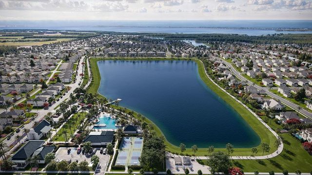 7824 FOXHILL AVENUE, Bradenton, FL 34210