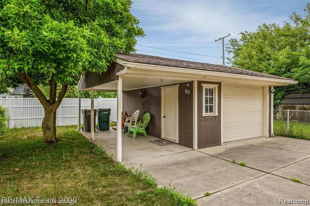 5148 Ternes Street, Dearborn, MI 48126