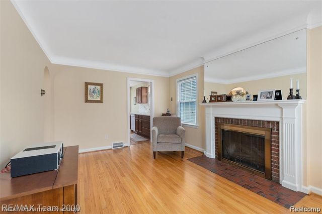 5148 Ternes Street, Dearborn, MI 48126