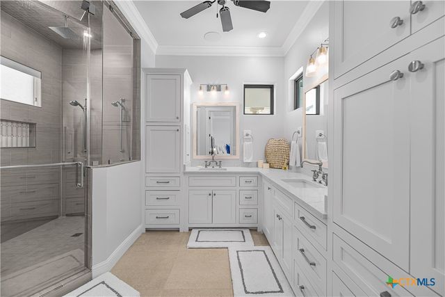 385 E Arbor Vista, Port O'connor, TX 77982