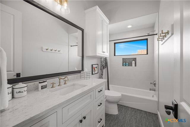 385 E Arbor Vista, Port O'connor, TX 77982