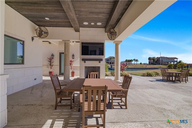 385 E Arbor Vista, Port O'connor, TX 77982