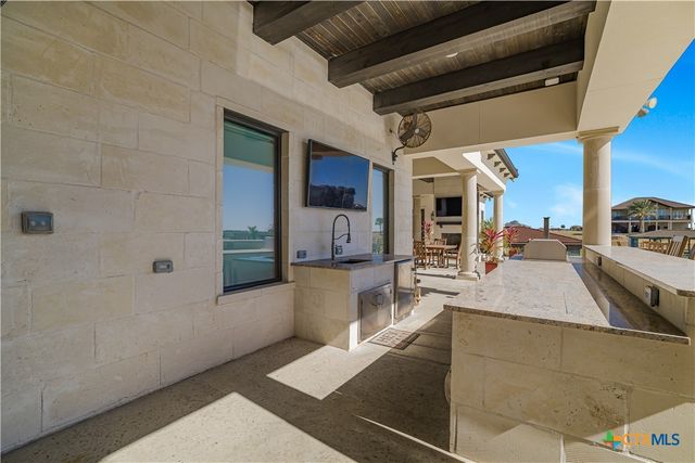 385 E Arbor Vista, Port O'connor, TX 77982