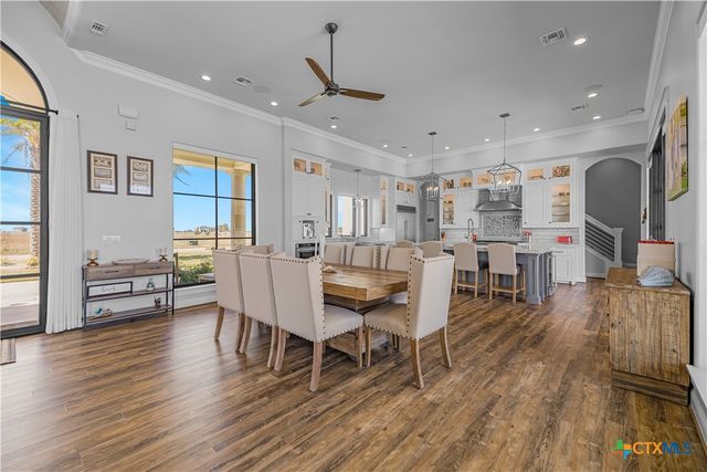 385 E Arbor Vista, Port O'connor, TX 77982