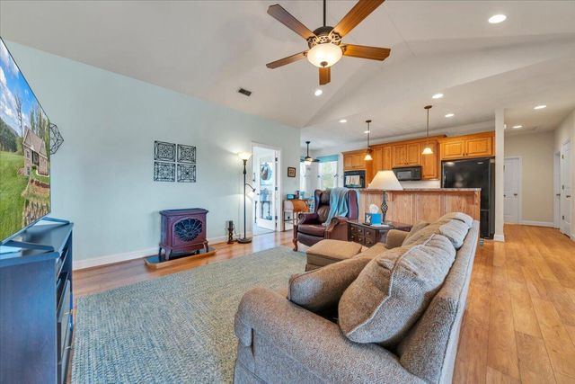 5551 Floyd HWY N, Floyd, VA 24091