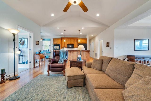 5551 Floyd HWY N, Floyd, VA 24091