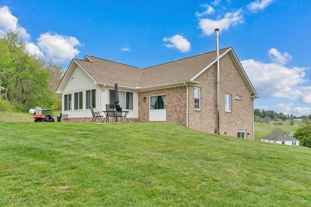 5551 Floyd HWY N, Floyd, VA 24091