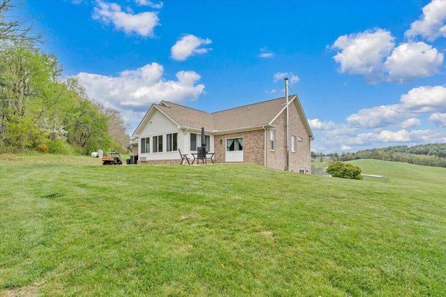 5551 Floyd HWY N, Floyd, VA 24091
