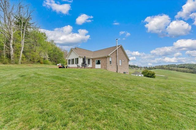 5551 Floyd HWY N, Floyd, VA 24091