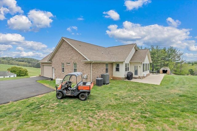 5551 Floyd HWY N, Floyd, VA 24091