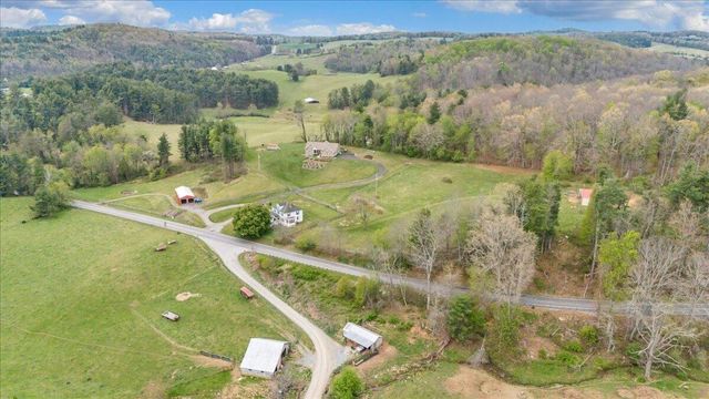 5551 Floyd HWY N, Floyd, VA 24091
