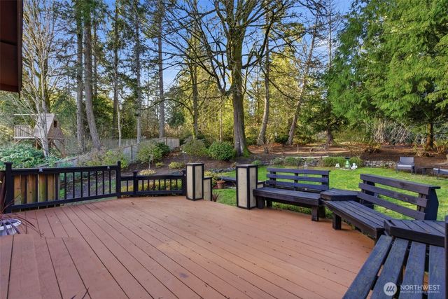 400 Falcon Court NE, Bremerton, WA 98311