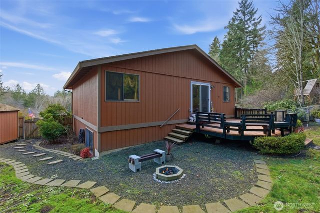 400 Falcon Court NE, Bremerton, WA 98311
