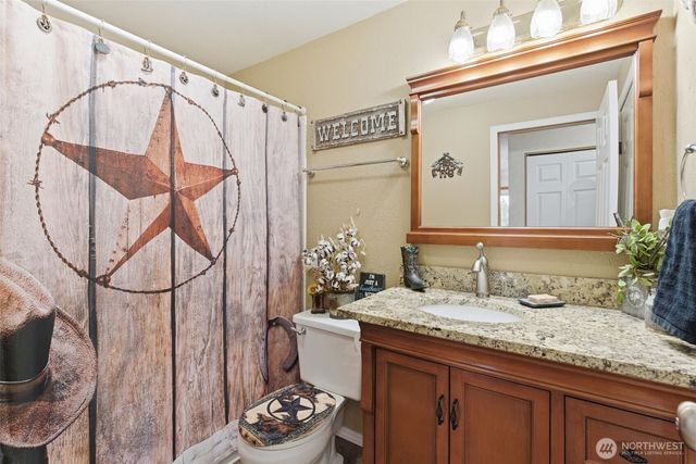 400 Falcon Court NE, Bremerton, WA 98311