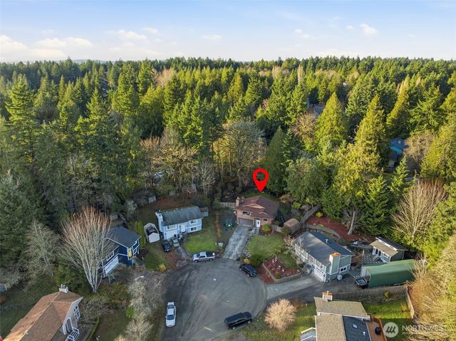 400 Falcon Court NE, Bremerton, WA 98311