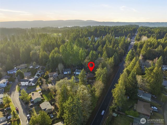 400 Falcon Court NE, Bremerton, WA 98311
