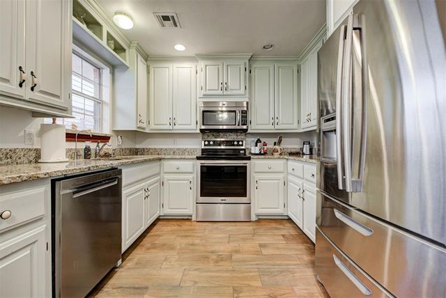 2513 Lynn Lane, Oklahoma City, OK 73120