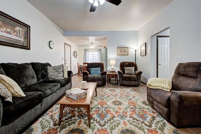 2513 Lynn Lane, Oklahoma City, OK 73120