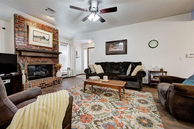 2513 Lynn Lane, Oklahoma City, OK 73120