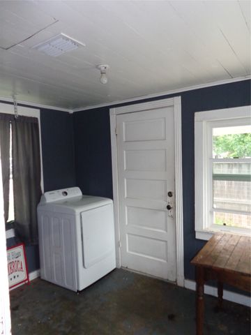 301 S 4th Street, Grandview, TX 76050