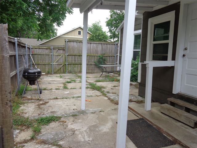 301 S 4th Street, Grandview, TX 76050