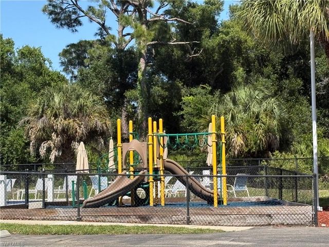 14769 Calusa Palms DR 101, Fort Myers, FL 33919